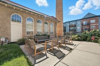 New Windsor Flats in Cincinnati, OH - Building Photo - Building Photo