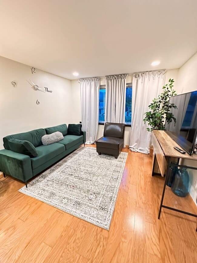 property at 5801 Sunshine Dr