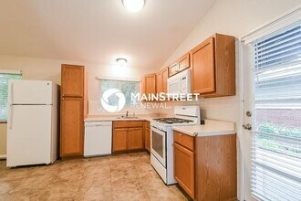1520 Arlington Dr in Florissant, MO - Building Photo - Building Photo