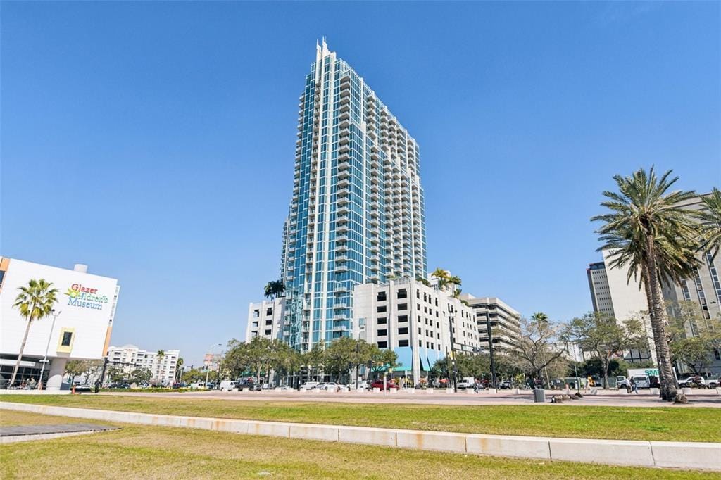 777 N Ashley Dr in Tampa, FL - Building Photo