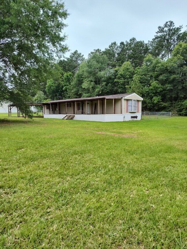 31200 US-96 in Buna, TX - Building Photo - Building Photo
