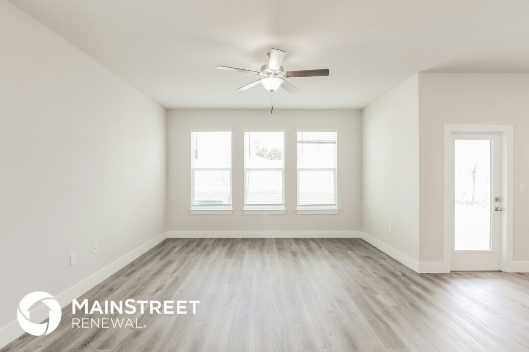 309 Pine St in DeLand, FL - Building Photo