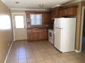1300 E Quail St, Unit D in Pharr, TX - Building Photo - Building Photo