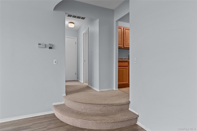 60 Kensico Rd, Unit 22 in Thornwood, NY - Building Photo - Building Photo