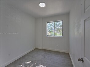 6211 NW 7th Ave in Miami, FL - Building Photo - Building Photo