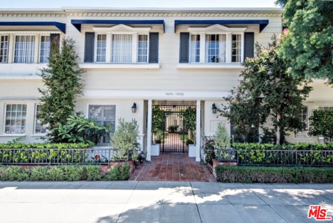 property at 9976 Durant Dr