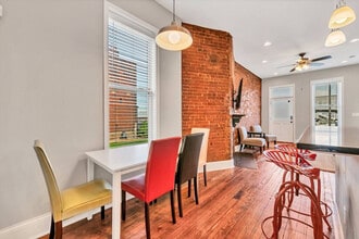 925 S Sarah St in St. Louis, MO - Foto de edificio - Building Photo