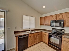 1651 W Quick Draw Way in Queen Creek, AZ - Building Photo - Building Photo