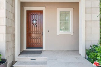 11945 Mirabel Way in Los Angeles, CA - Building Photo - Building Photo