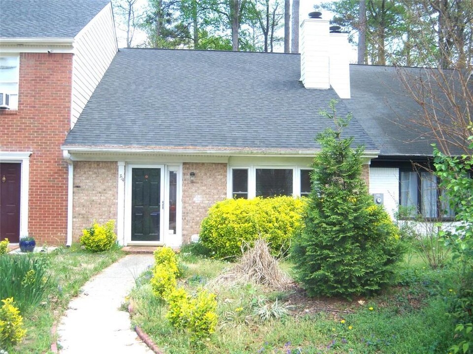 754 Coventry Township Pl in Marietta, GA - Building Photo