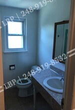 5925 Inkster Rd in Garden City, MI - Building Photo - Building Photo