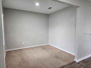 35215 Daisy Meadow Loop in Zephyrhills, FL - Building Photo - Building Photo