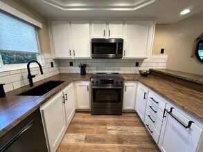 1929 Alga Rd in Carlsbad, CA - Building Photo - Building Photo