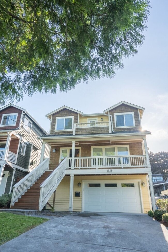 4621 34th Ave W in Seattle, WA - Building Photo - Building Photo