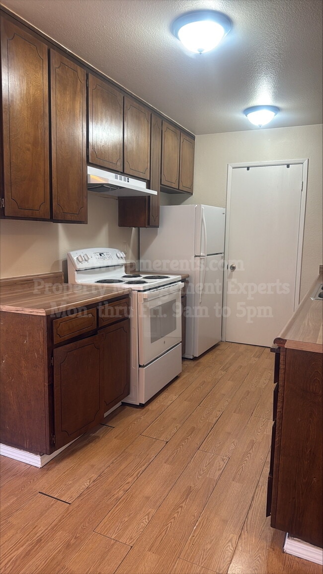 2652 Burlington Pl