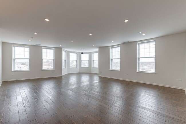 115 Lake St in Libertyville, IL - Building Photo - Building Photo