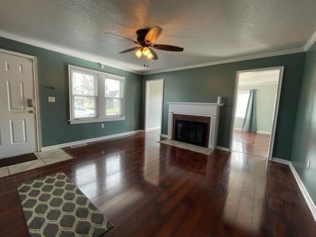 725 N Hillcrest Blvd in Decatur, IL - Building Photo - Building Photo