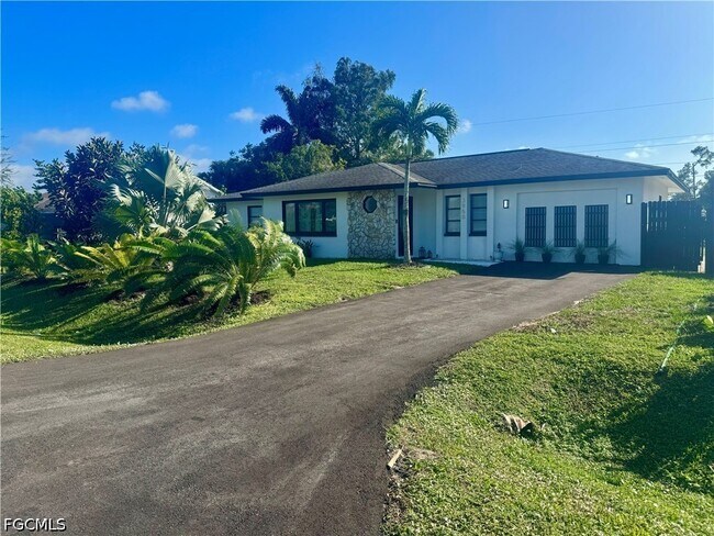 property at 3950 Mohawk Pl
