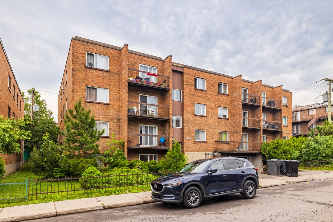 11975 Monty Av in Montréal, QC - Building Photo