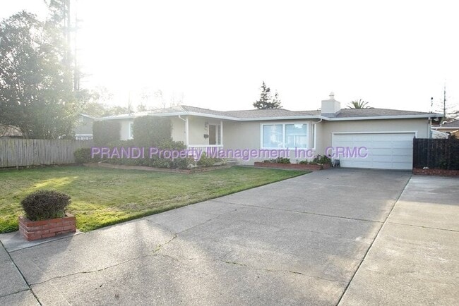 property at 1407 Donna St