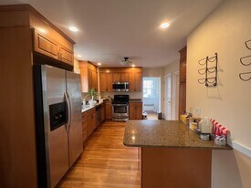 137 Sunset Rd in Arlington, MA - Building Photo
