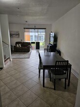 3027 Capri Isle Way in Orlando, FL - Building Photo - Building Photo