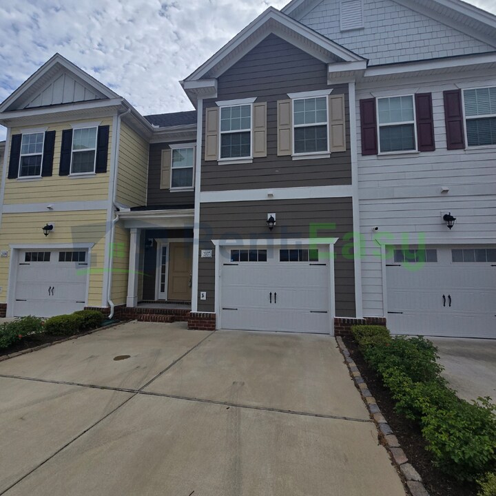 2107 Steiner St in Chesapeake, VA - Building Photo