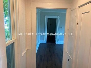 43 Fling St in Brewer, ME - Foto de edificio - Building Photo