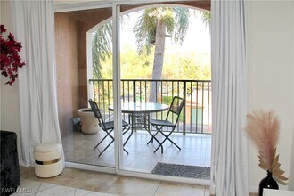 1265 Wildwood Lakes Blvd in Naples, FL - Foto de edificio - Building Photo