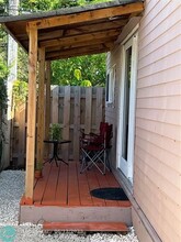 242 NE 39th Ct in Pompano Beach, FL - Building Photo - Building Photo