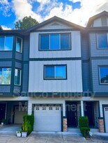 10438 SW Akilean Terrace in Tigard, OR - Building Photo