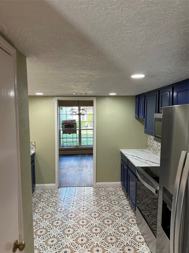 property at 14663 Perthshire Rd