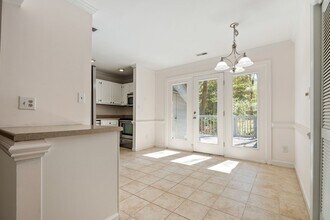 200 W Woodcroft Pkwy in Durham, NC - Building Photo - Building Photo