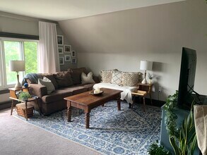 465 Medford St, Unit 3 in Somerville, MA - Building Photo - Building Photo