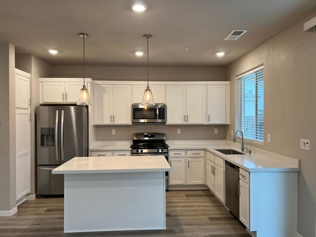 12076 Agen Cir S in Rancho Cordova, CA - Building Photo - Building Photo