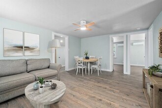 248 Post Oak Ln in Rockport, TX - Building Photo - Building Photo