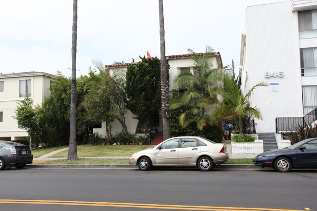 Charming 1920's Spanish Style Upper in Santa Monica, CA - Building Photo - Building Photo