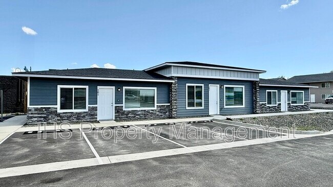 property at 3917 W Van Giesen St
