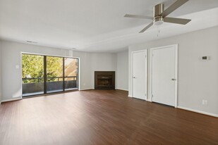 3115 Hawthorne Dr NE in Washington, DC - Building Photo - Building Photo