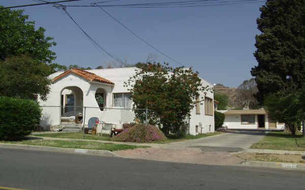 304 S Spring St in Lake Elsinore, CA - Building Photo - Building Photo