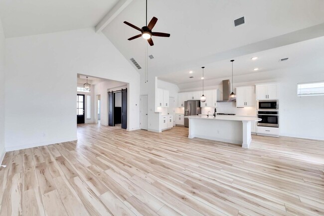 808 Heartleaf Dr in Leander, TX - Building Photo - Building Photo
