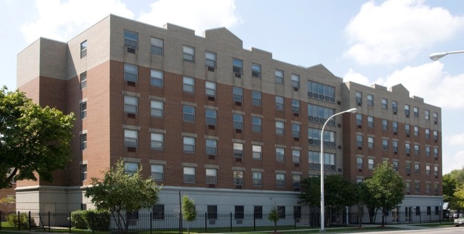 Senior Suites on Belmont Cragin in Chicago, IL - Building Photo - Building Photo