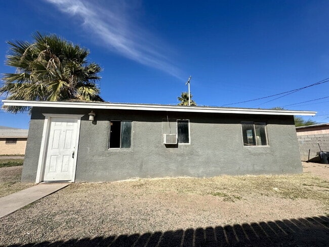 property at 372 W Northern Ave