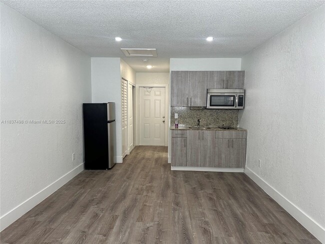 property at 2910 Pierce St