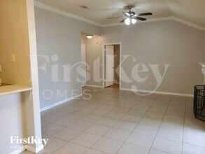 8518 Pearl Lake Dr in Houston, TX - Building Photo - Building Photo