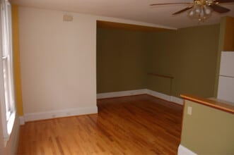 3 W Hollister St, Unit 1 in Cincinnati, OH - Foto de edificio - Building Photo