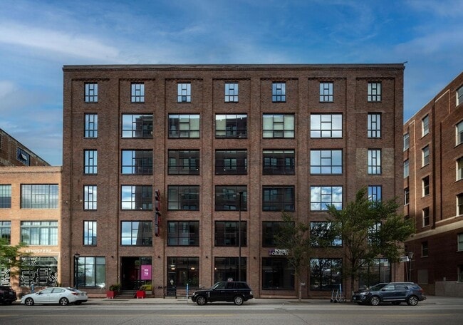 718 N Washington Ave in Minneapolis, MN - Foto de edificio - Building Photo