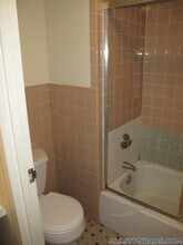 1110 Commonwealth Ave in Boston, MA - Building Photo - Building Photo