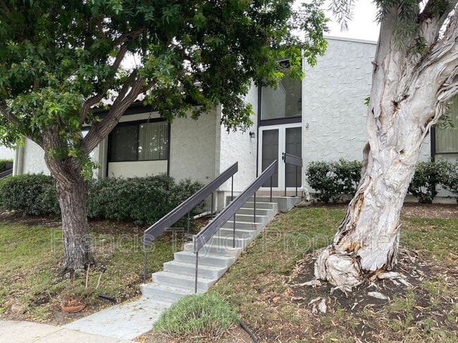 property at 7526 Jerez Ct