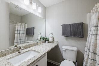 Georgetown Luxury Townhomes in Spartanburg, SC - Building Photo - Building Photo